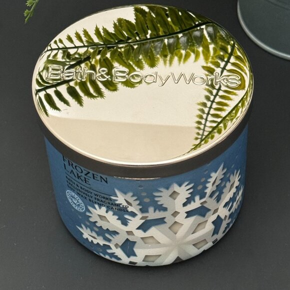 BBW Frozen Lake Bath & Body Works 3 Wick Candle - Picture 4 of 10